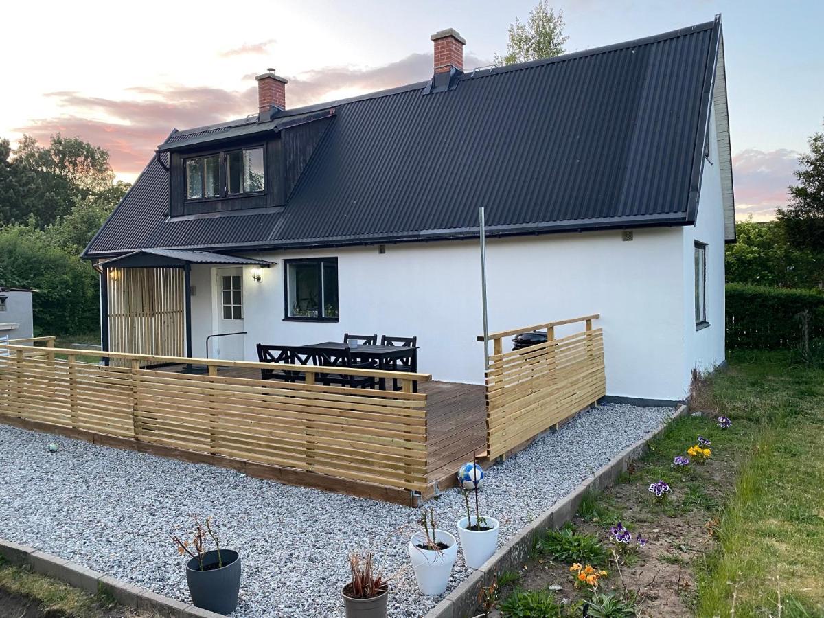 Bli Hel Villa Malmo Bagian luar foto
